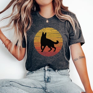 Retro Sun German Shepherd T-Shirt: Dog Mom/Dad Gift