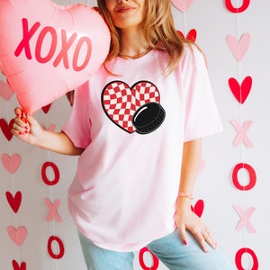 Retro Hockey Valentines Day Shirt, Gift for Hockey Mom Dad, Hockey Lover Valentine Shirt, Hockey Valentines, Hockey Gifts, Hockey Mom Shirt