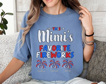 Camiseta personalizada con los colores de fuegos artificiales favoritos de esta abuela, camiseta personalizada para Nana del 4 de julio con nombres de niños, regalo patriótico para Gigi