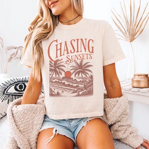 Retro Chasing Sunsets Comfort Colors® Crop Top, Summer Cropped Shirt, Vacation Boxy Tee, Summer Break Tee, Sunset Beach Crop Top