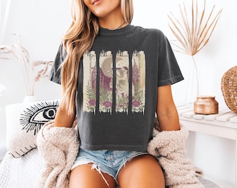 Floral Raccoon Comfort Colors Crop Top: Cottagecore Boxy Tee