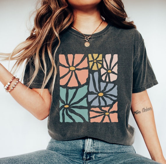 Comfort Colors Retro Floral Shirt: Vintage Botanical Graphic Tee
