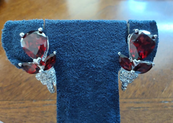 Garnet and silver earrings - image 4