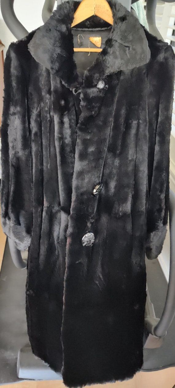 Black Knee Length Fur Coat