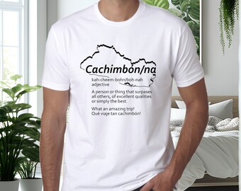 Camiseta Con Palabra Salvadoreña “Cachimbón/na”, Camisa de Hombre Tela Ligera Viene en Blanca o Negra
