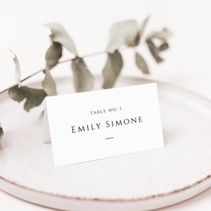 Plantilla mínima de tarjeta de lugar de boda, asientos de mesa de recepción editables, nombre de invitado moderno, 3,5x2 plegado plano, DESCARGA INSTANTE, Blanco, WED04