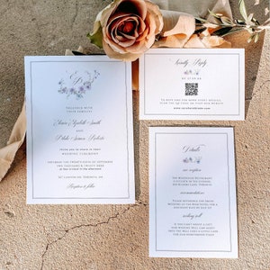 Modèle de suite de mariage formel, code QR d'invitation jardin anglais, invitation bleu poussiéreux, détail floral violet imprimable, téléchargement immédiat, WED20