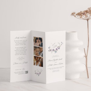 Może przedstawiać: Program ślubny z kwiatowym wzorem w odcieniach fioletu i błękitu. Program zawiera zdjęcia pary, datę ślubu oraz imiona panny młodej i pana młodego:  "Anne Elizabeth Smith i Blake Simon Roberts".