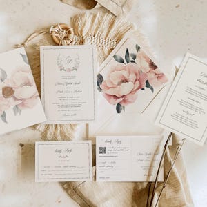 Suite de mariage traditionnelle avec écusson, faire-part de jardin anglais, modèle d'invitation formelle, code QR, invitation pivoine rose, téléchargement immédiat, WED19