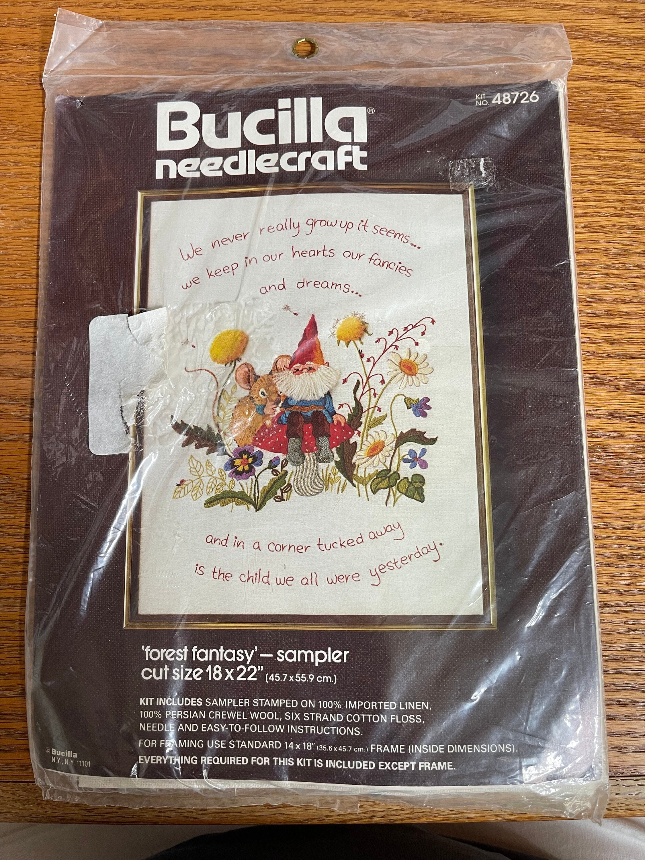 Bucilla GARDEN SANTA Felt Christmas Stocking Kit OOP Poinsettia RARE  Original