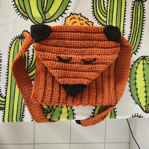 Umhängetasche ( Fuchs Form) - gehäkelt/ handmade/ Accessoires/ Taschen