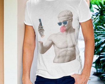 Greek Statue Selfie T-shirt, Artsy Statement Tee
