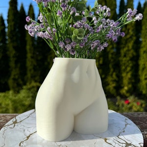 Female body Vase - Artistic Booty Decorative Pot for Houseplants, Stylish Home Accent, Ideal Gift for Plant Lovers