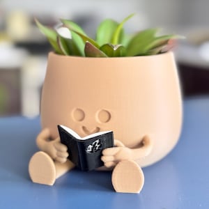 Happy Face Planter, 3D Printed PLA Desk Decor for Book Lovers, Cute Plant Pot, Whimsical Home Office Decor, Eco-Friendly Gift for Readers