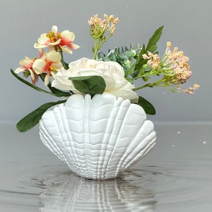 Shell Planter: Beach-Themed Coastal Home Decor