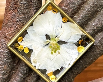 Pressed flower necklace