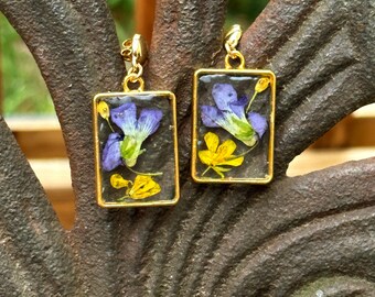 Handmade pressed flowers earrings.