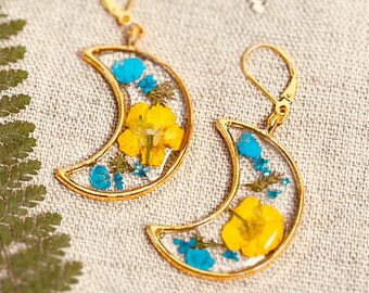 Handmade pressed flower earrings