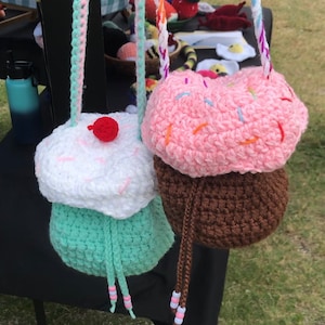 Cupcake Bucket Bag; Crocheted Crossbody Bag; Cake Purse