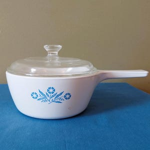 Corning Ware Blue Cornflower Menuette Skillet Dish with Pyrex Glass Lid