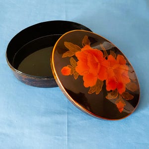 Vintage Japanese Lacquerware Keepsake Box