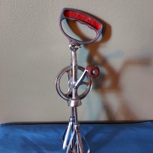 Vintage Dazey Hand Mixer