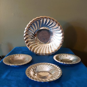 Vintage Silverplate Bowl Set