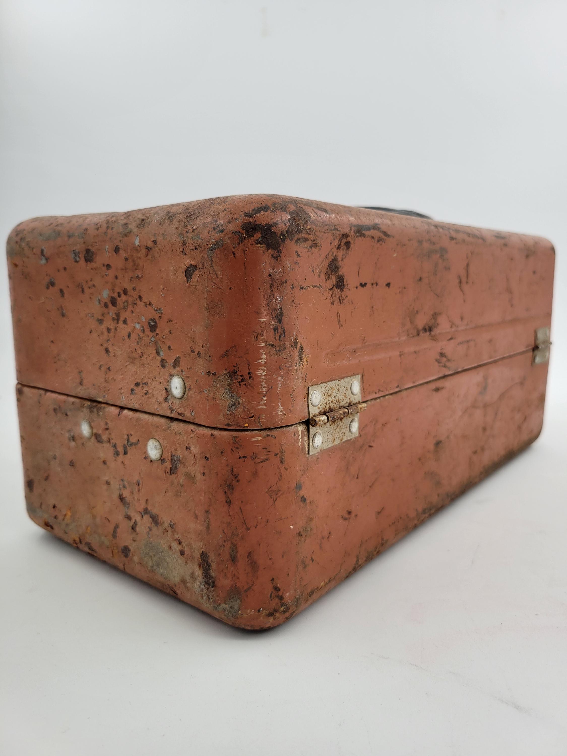 Boîte à Pêche Vintage Plano Avec Assortiment De Matériel - Bonne état