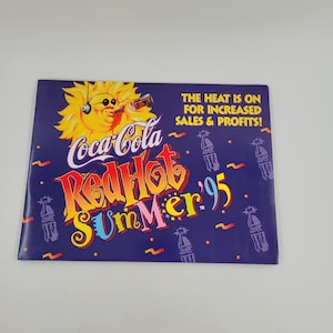 Literatura promocional vintage de Coca-Cola de 1995 / Verano al rojo vivo del 95