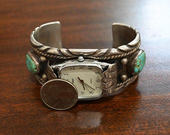 Orologio Timex vintage (anni '60) Big Me's Navajo in argento sterling e turchese Pilot Mountain con cinturino, 111 grammi, 7 1/8 pollici, vestibilità con spazio