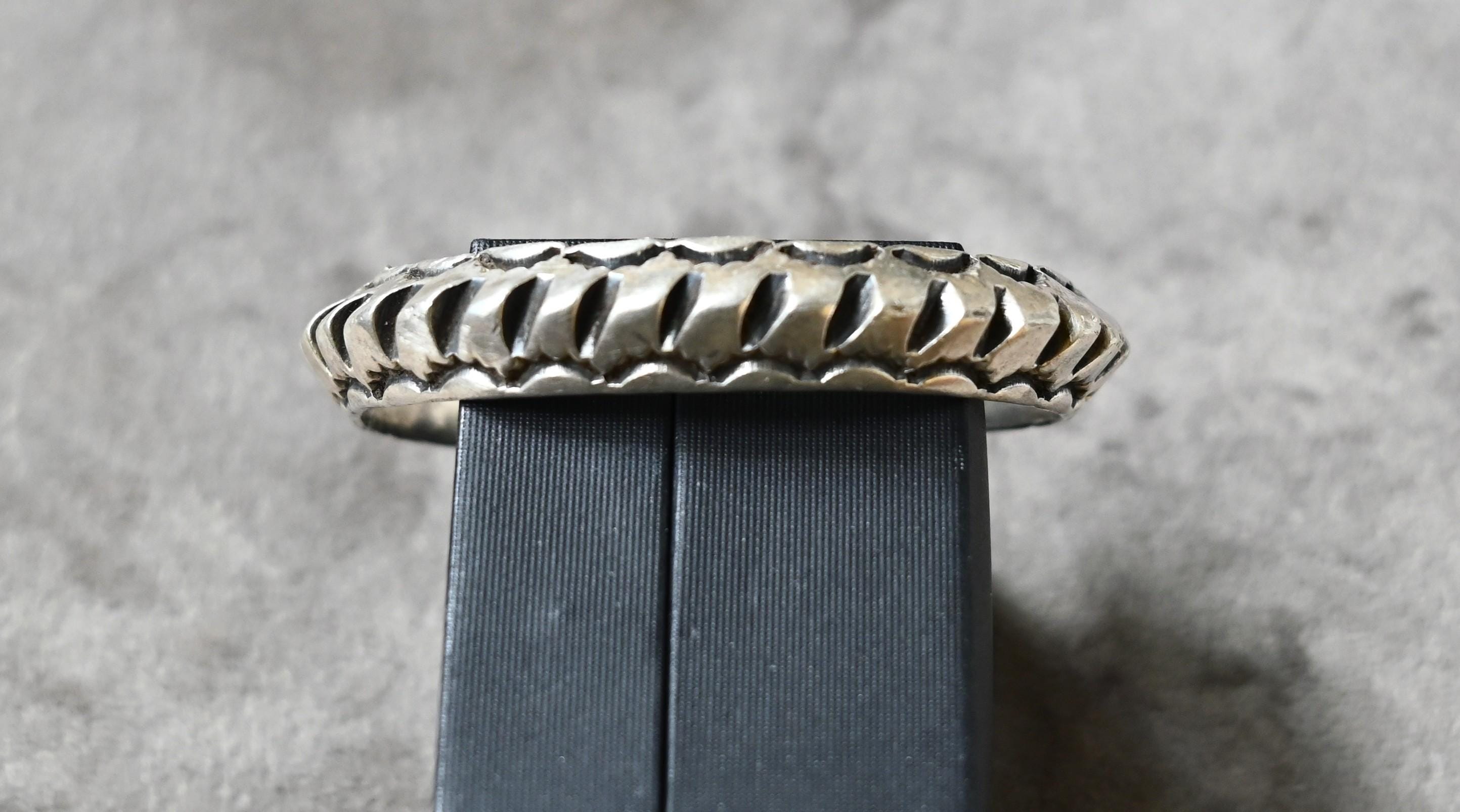 R Tom Navajo - Etsy