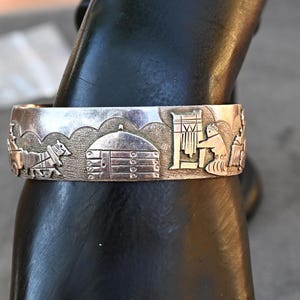 インディアンジュエリー シルバーバングル ストーリーテラー