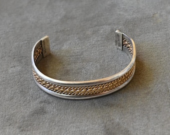 Braccialetto Tahe Navajo da bambino o da polso piccolo in oro 12 carati e argento sterling con lavorazione a corda, 14 grammi - 5,25 pollici indossabili, bracciale pesante della tribù Navajo Tahe