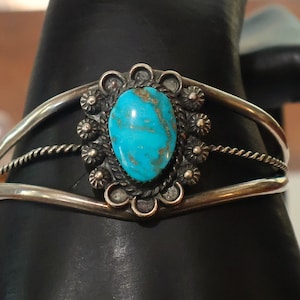 Elegant Vintage Navajo  Morenci Turquoise and Sterling Silver Bracelet Flower Cuff Bracelet 22 grams- 6 1/2&quot; wearable -Pretty Navajo Cuff