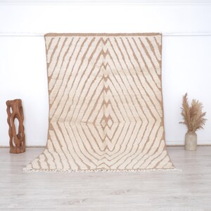 Handmade Beni Ourain Rug: Authentic Moroccan Wool Rug (6.50 x 9.44 ft)