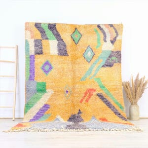 Moroccan Rug, Authentic Boujaad Rug 6x9 FT