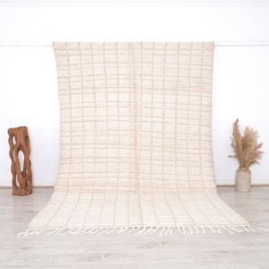 Handmade Wool Beni Ourain Moroccan Rug (6.66 x 9.61 FT)
