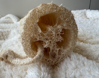 Natural Loofah Sponge: Plant-Based, Eco-Friendly Baby Bath