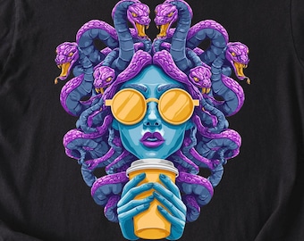 T-shirt Medusa Coffee: mythologisch shirt met godin van slangenhaar