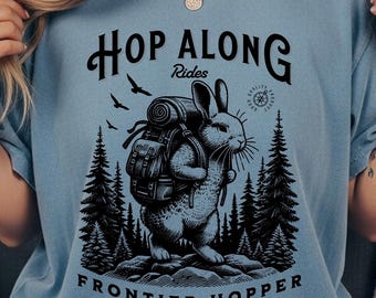 Adventure-shirt konijn | T-shirt met konijn | T-shirt met Frontier Hopper-print | Cadeau konijnenliefhebber | Vintage T-shirt met comfortkleuren | Wandelshirt konijn