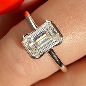 1.5CT Lab Grown Diamond Engagement Ring: IGI E VVS2 Emerald Cut, 14K Gold