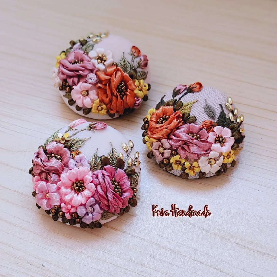 Striped Ribbon Floral Medal Handmade Brooch main image 1