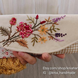 Estuche para gafas. Cartera de tela multifunción. Monedero hecho a mano. Estuche único. Regalo para niña. El mejor regalo para mamá. Regalo de cumpleaños.