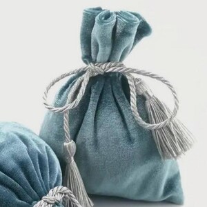 Velvet Dice Bag Drawstring Pouch - Blue Gaming Dice Bag - Tabletop gaming gift DnD gift