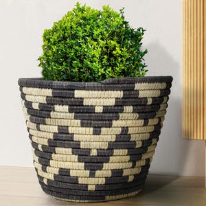 Hand Woven Planter Basket, 12&quot; Bohemian Plant Basket, Shallow Basket for Plant, Small Basket for Plant, Bin Basket