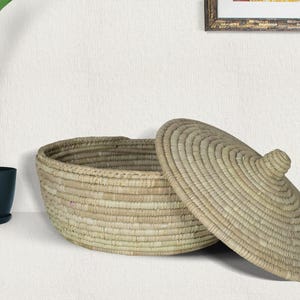 Handwoven Yucca Lid Basket Large, Eco-Friendly Yucca Plant Basket with Lid, Rustic Storage Basket, Boho Decor,  Organizer Basket.