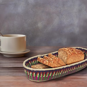 Cesta de pão tecida à mão 12&quot;, cesta de mesa de jantar rústica, fruteira minimalista, decoração boho, cesta tecida à mão para cozinha e sala de jantar