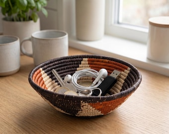 Handwoven Fruit Bowl | 8 Inch Dark Starburst Coiled Basket Bowl | Espresso Rust Cream Southwestern Decor | Boho Centerpiece | Gift