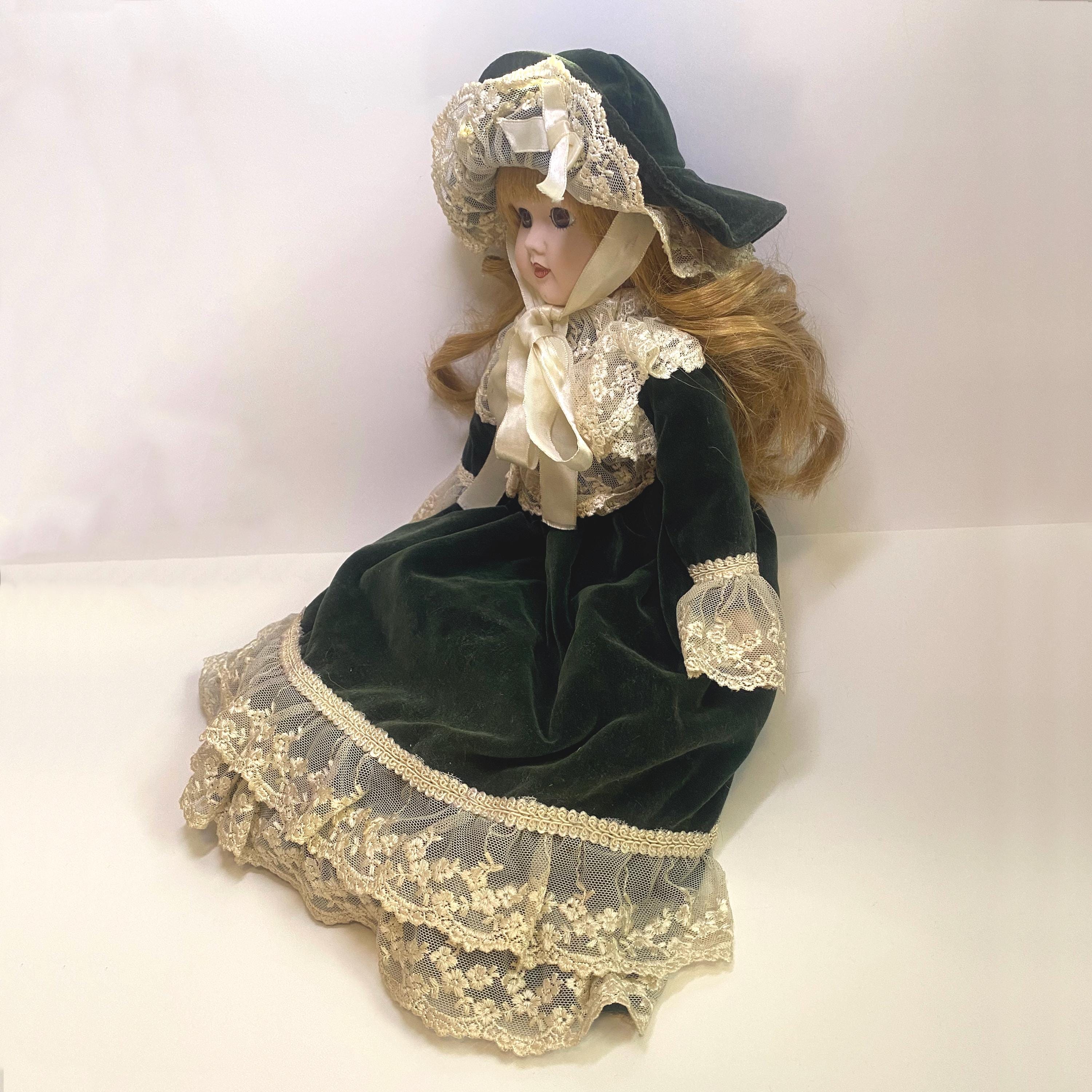 Vintage Porcelain Doll Green Velvet Dress Blonde Hair Girl - Etsy Vintage Porcelain Doll Green Velvet Dress Blonde Hair Girl - Etsy