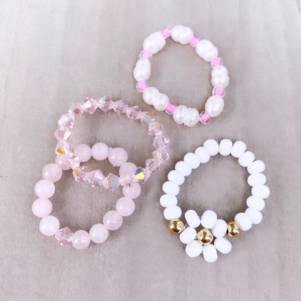 Pink Beaded Rings / Beaded Rings / Flower Beaded Rings / Pink and Beach Pearl Beaded Ring / Rose Quartz Ring / Pink Crystal Ring  Ring Stack